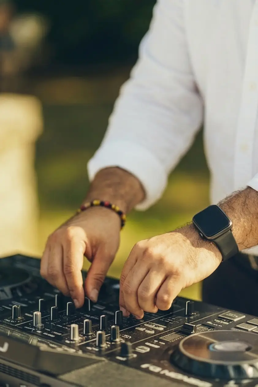 dj playing music